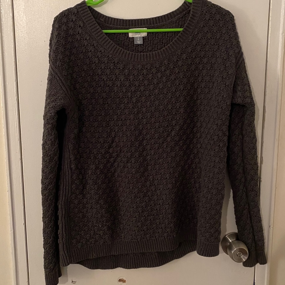Old navy sweater